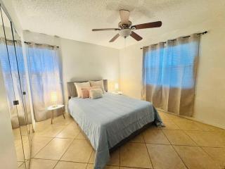 Deerfield Beach Retreat - Deerfield Beach - 8
