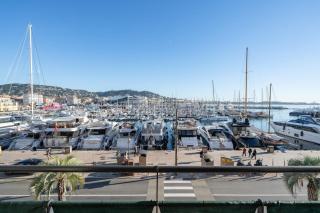 Cozystay 1669 Old Port View Elegant 3-Bedroom Apartment - Cannes - 5