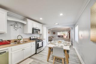 Furnished Patio! South Central Home 14 Mi to DTLA - 2