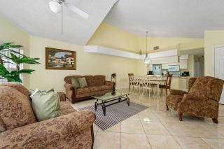 Spacious Bright Close to Disney with Pool and Gym - Kissimmee - 3