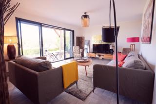 Villa avec jardin et piscine - 2