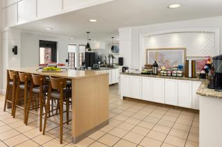 Staybridge Suites Minneapolis-Bloomington by IHG - Bloomington - 3