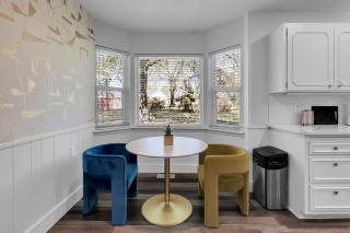 10min to EXPO - Family-Friendly with Office & Playroom - Tulsa - 1