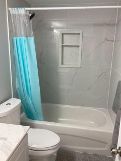 Brand New, cozy 2 Bdrm Bsmnt Apt - Mississauga - 5