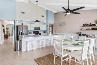 5BR Lush Marco Island Retreat w Pool - Marco Island - 5