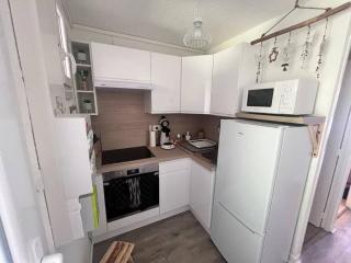 Bel appartement T2 refait à neuf avec piscine couverte de juin à fin septembre, près des stations de ski avec navette et draps et serviettes compris - Bielle - 5