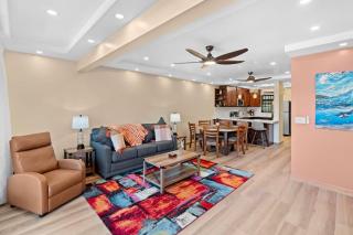 Stylish 2-Bedroom Beach Condo with Ocean-View Deck, Lush Pool Area & 2-Minute Walk to Flamingo Beach - Playa Flamingo - 8