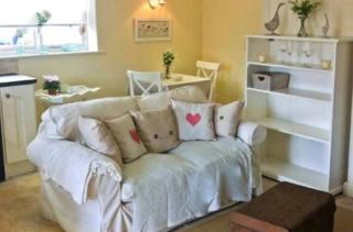 Beech cottage ~ close to York ~ cozy rural stay - Stamford Bridge - 6