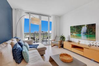 Beachwalk Resort infinity Pool Balcony Views - 8