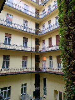 Liszt Ferenc LONG-TERM BUDGET Apartments - Budapest - 8