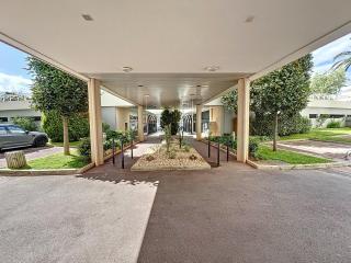 #T03 DUCAL MARINA BAIE DES ANGES avec Terrasse - 3