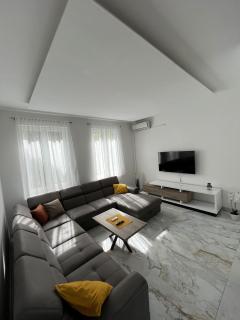 House Pine tree - Lokva Rogoznica - 5