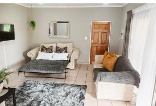 Zhantique Guest House 2- Unit 6 - 8