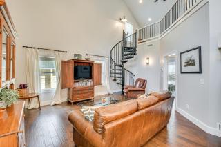 Bright Highlands Retreat Near Waterfalls and Trails - Highlands - 7