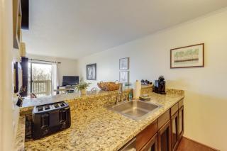 Beech Mountain Studio with Balcony Less Than 1 Mi to Skiing! - Beech Mountain - 6