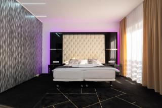 Titan Centrum Apartman Non Stop Private Parking - 8