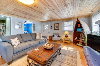 Lakefront New London Home Dock, Fire Pit and Views! - New London - 7