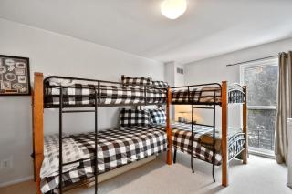 Beautiful Townhome on Free Shuttle Route Minutes to PC Resorts - Park City - 9