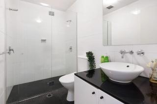 A Stylish & Bright Suite Next to Darling Harbour - 4