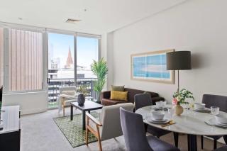 A Cozy 2BR Apt on Collins Near Flinders Station - 9