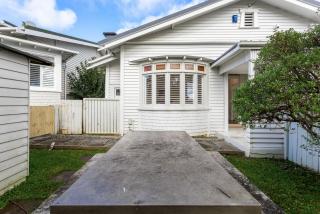 Beautiful Spacious 3BR - Auckland - 8