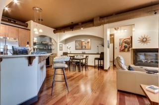 Walk Downtown Stunning Condo with Attached Garage - Coeur d'Alene - 5