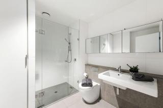 A Stylish Apt for 4 Near Queen Victoria Market - Melbourne - 5