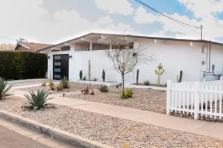 Sunshine Oasis 5 Bed + Hot Tub, 5 Miles From Beach - 8