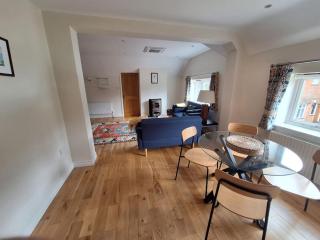 Rural Retreat near Dorking - 1