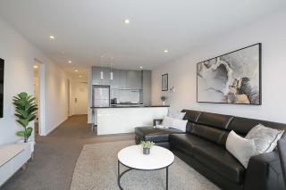 A Modern 2BR Apt with City Views FREE Parking - Melbourne - 2