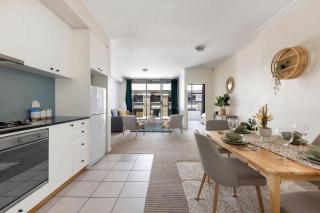 A Plush & Comfy Apt Right Next to Darling Harbour - Sydney - 7