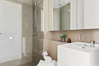 A 2BR Apt with Panoramic Views - Melbourne - 5