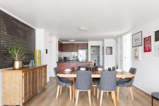 A 3BR Apt Next to Southern Cross FREE Parking - 2
