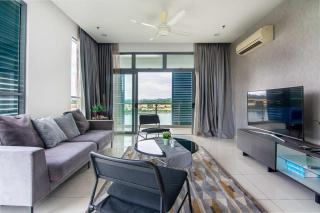 Lux 3BR Suite Puteri Harbour Near Legoland & Hello Kitty with Water Views - Nusajaya - 3