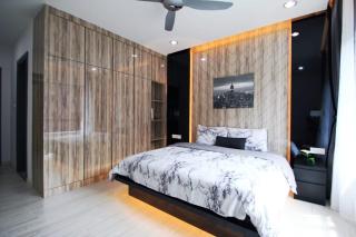 A Stylish High-Floor 2BR Suasana Suites Views - Johor Bahru - 9
