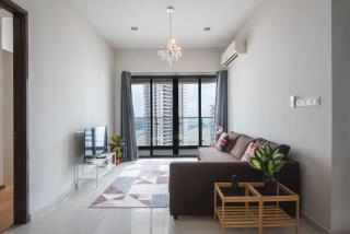 A Stylish 2BR Suite Water Views Free Parking - Johor Bahru - 0