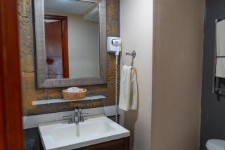 La Concha Beach Hotel & Club - 6