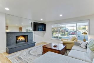 NEW! Modern Mountain SKI, 5BR Getaway w/ Game Room - Murray - 0