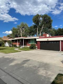 NEW! Modern Mountain SKI, 5BR Getaway w/ Game Room - Murray - 6