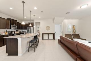 Delightful 5BR, 4BA Home WW108 - Kissimmee - 1