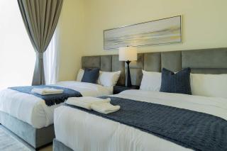 Sleeps 8 Private Cinema World Island Views - Dubai - 7