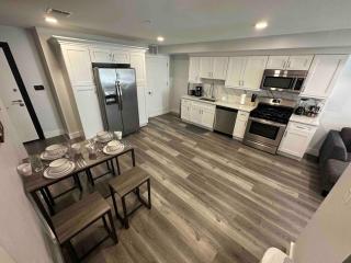 The Classic Suite: 2BR close to NYC - 8