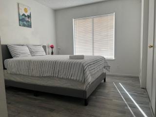 Super 1 bedroom, share bathroom, kitchen -1 - 3