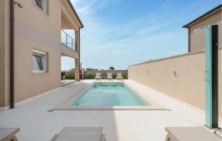 4 Bedroom Amazing Home In Vodnjan - 6