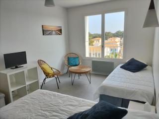 Appartement 1 chambre, balcon mer, Saint-Jean-de-Monts, 50m plage, animaux admis, parking - FR-1-323-266 - 2