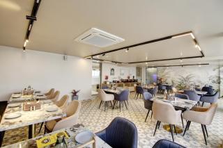 Saltstayz Premier - Near Golf Course Road & Sector 57 - 8