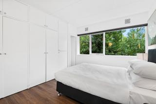 Peaceful 1-Bed Apartment Near the City Centre - Melbourne - 1