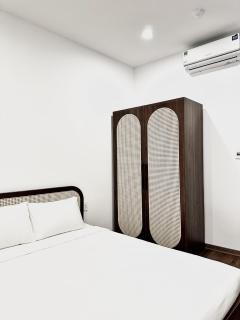 Han Riverine Hotel & Cafeteria DaNang - 8