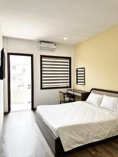 Han Riverine Hotel & Cafeteria DaNang - 3