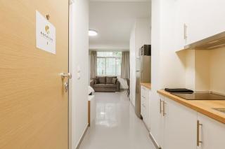 Snug studio apartment with pvt garden access III - Atene - 4